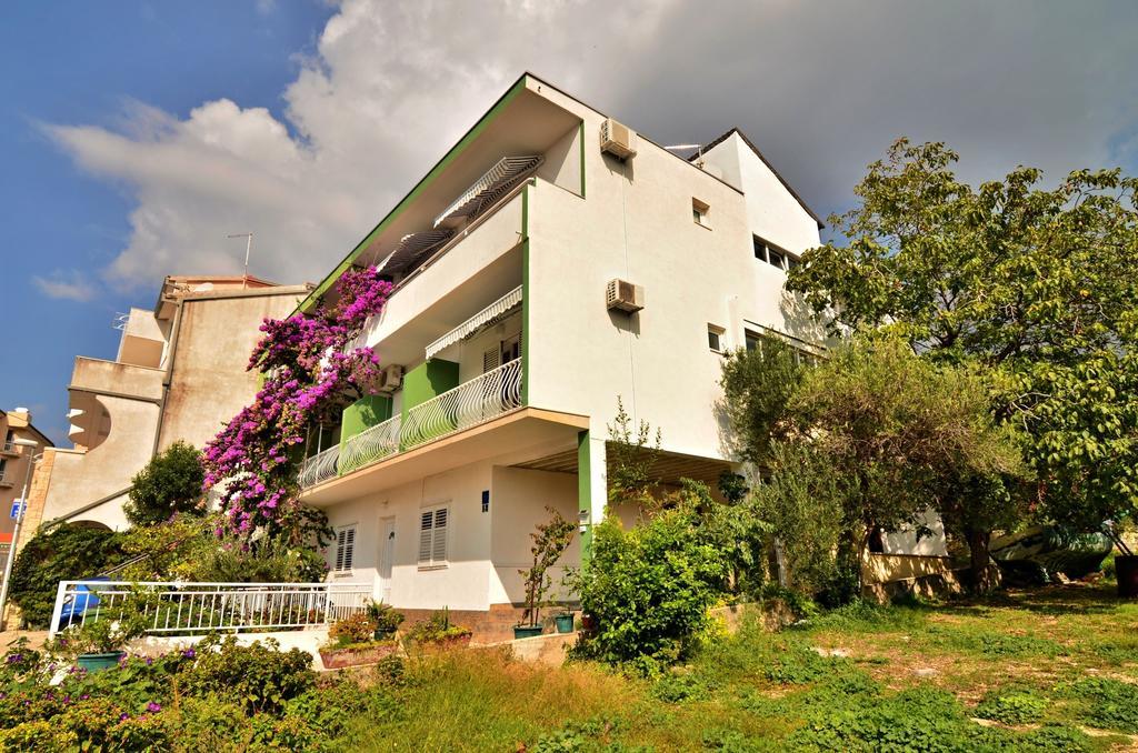 Apartments Sonja Tučepi Exterior foto