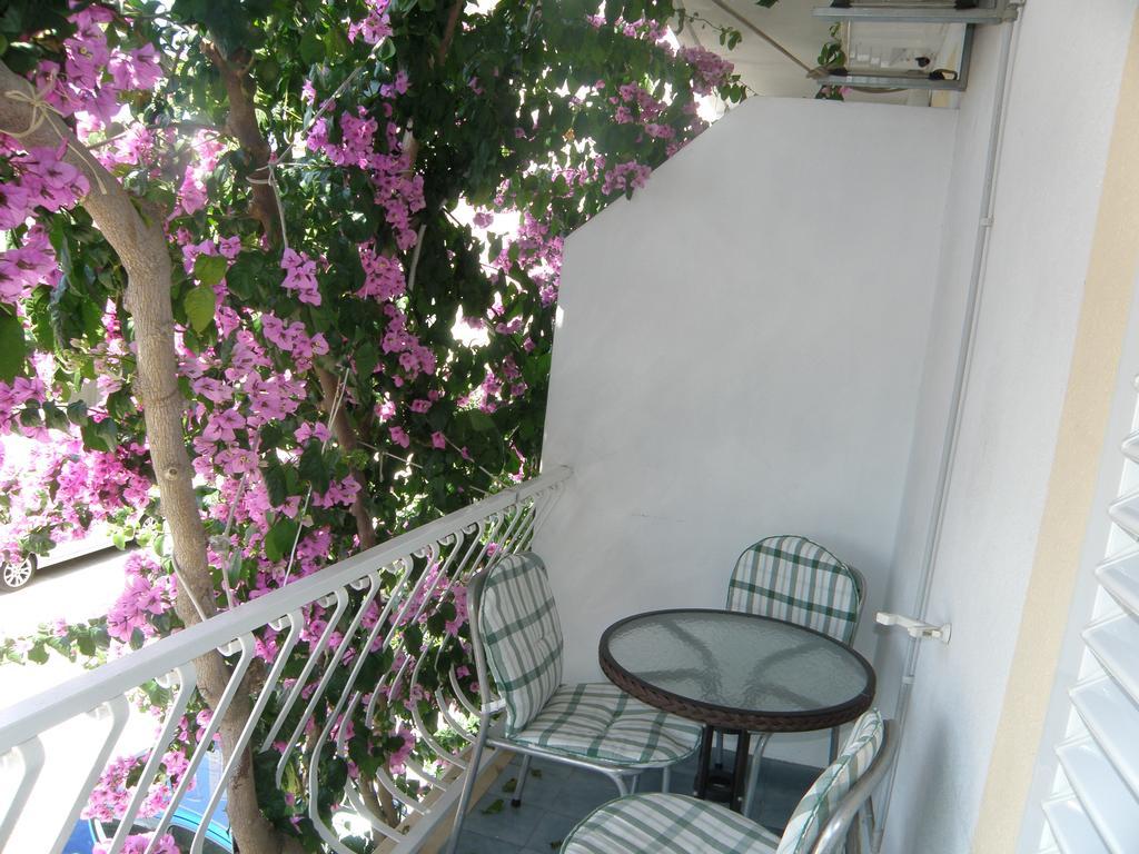 Apartments Sonja Tučepi Habitación foto
